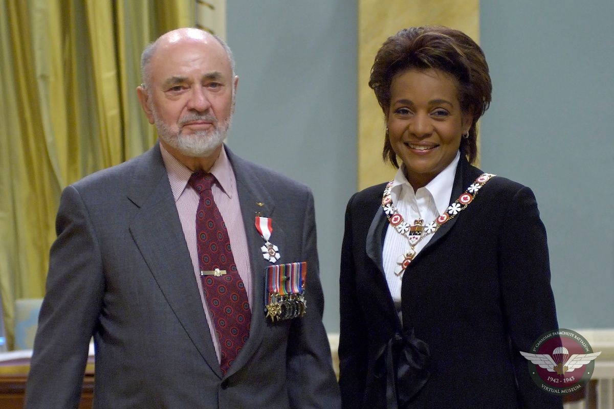 2007 Receipt Of Order Of Canada
